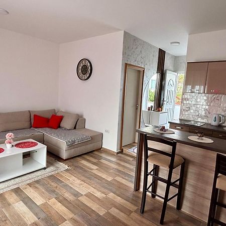 Apartmani Jovan Ulcinj Exteriör bild