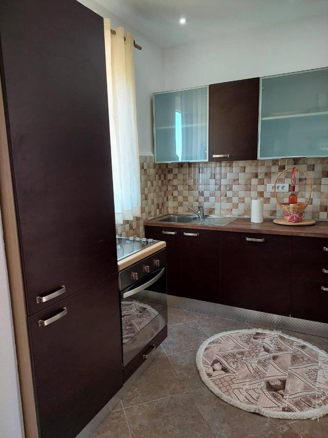 Apartmani Jovan Ulcinj Exteriör bild