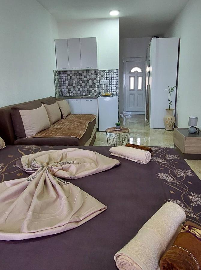 Apartmani Jovan Ulcinj Exteriör bild