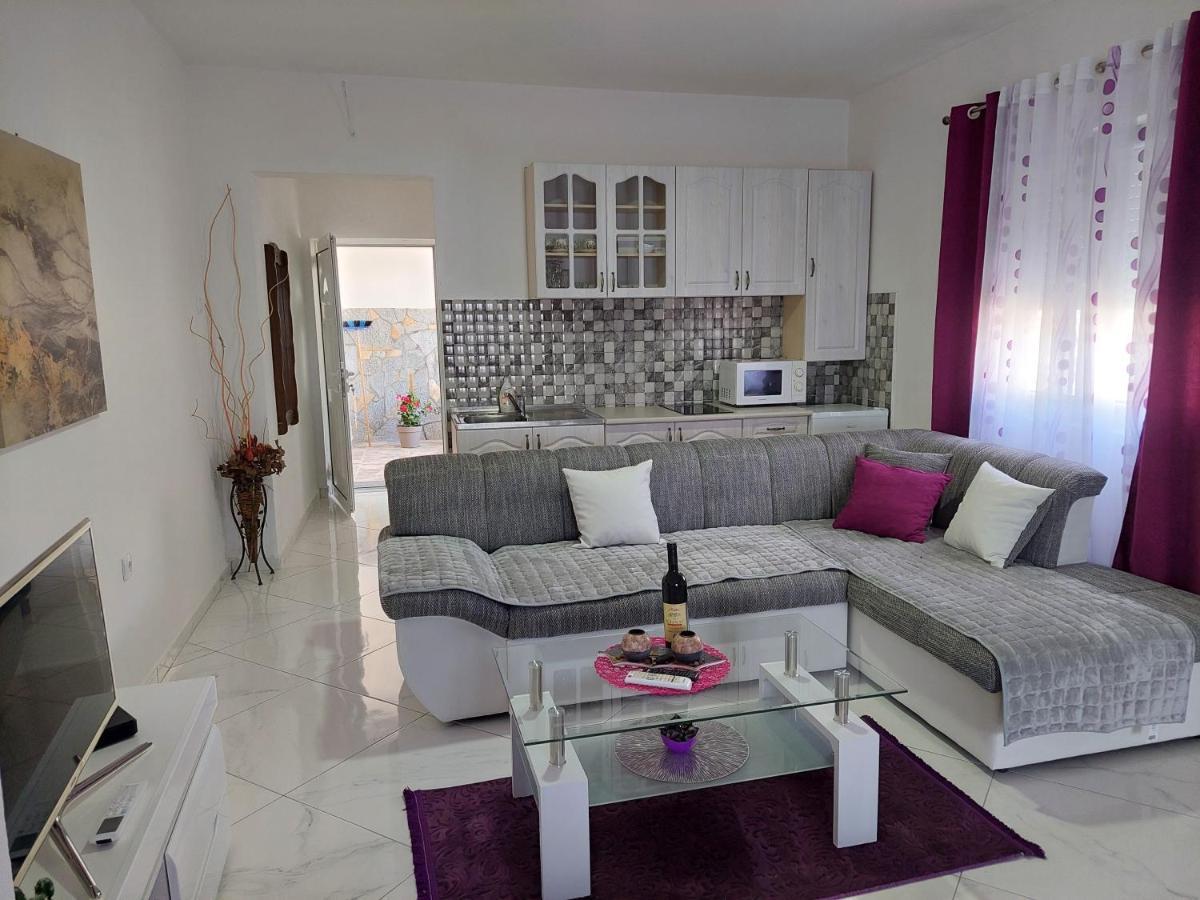 Apartmani Jovan Ulcinj Exteriör bild