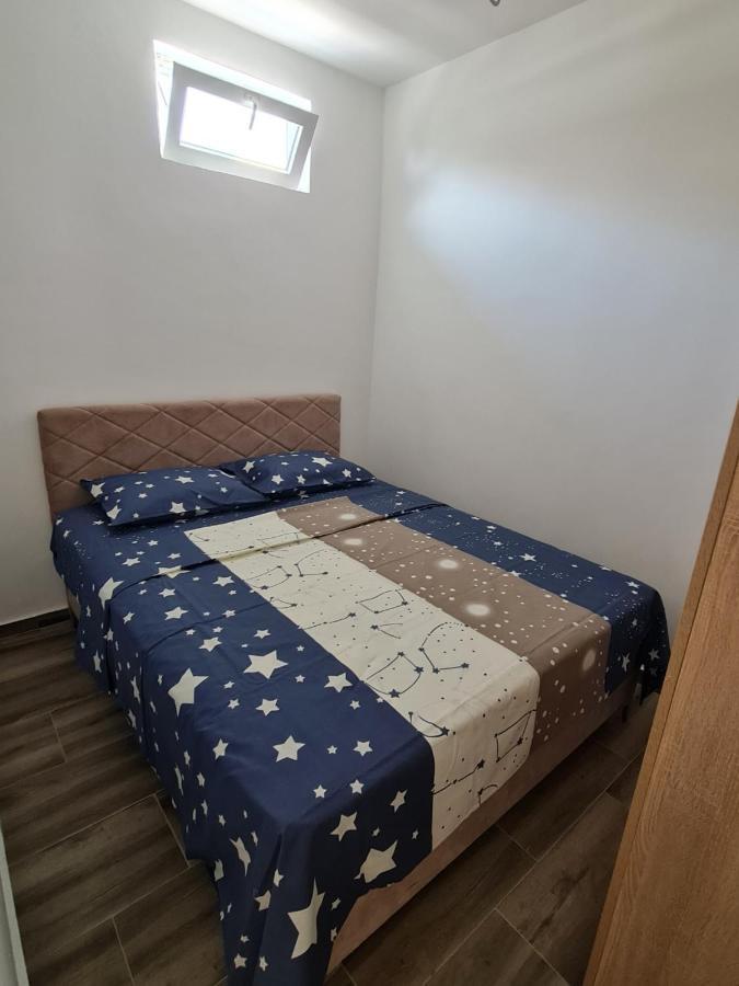 Apartmani Jovan Ulcinj Exteriör bild
