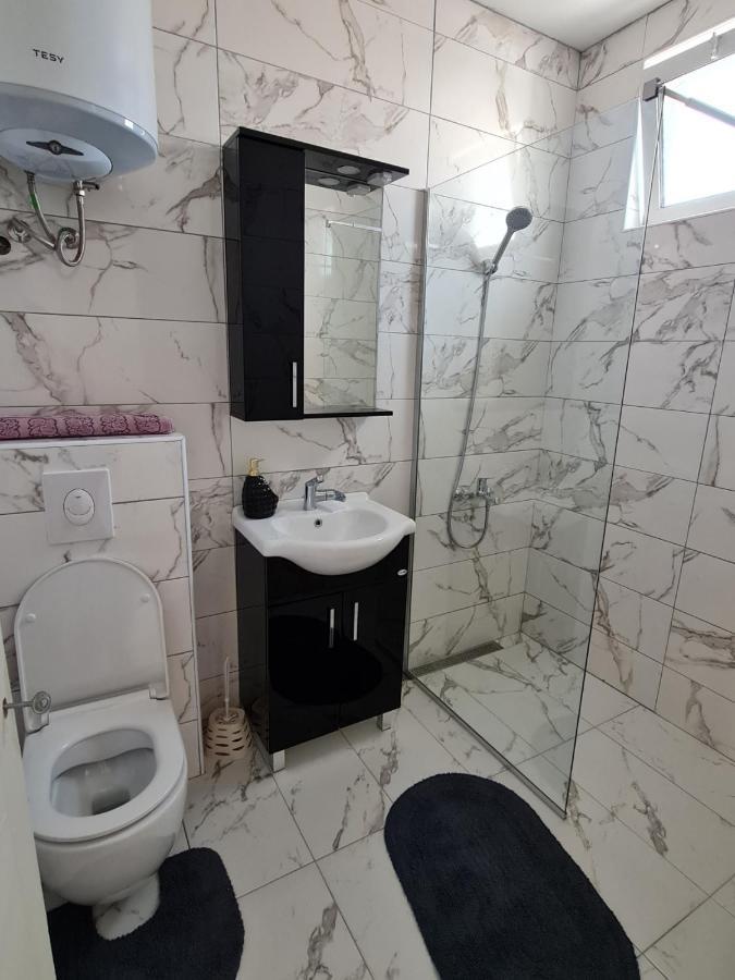 Apartmani Jovan Ulcinj Exteriör bild