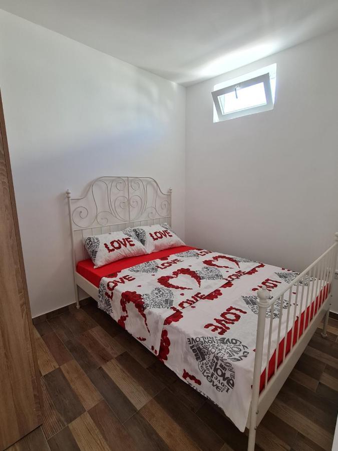Apartmani Jovan Ulcinj Exteriör bild