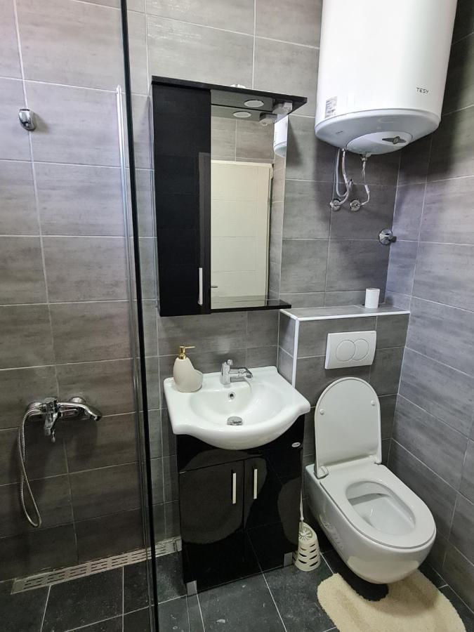 Apartmani Jovan Ulcinj Exteriör bild