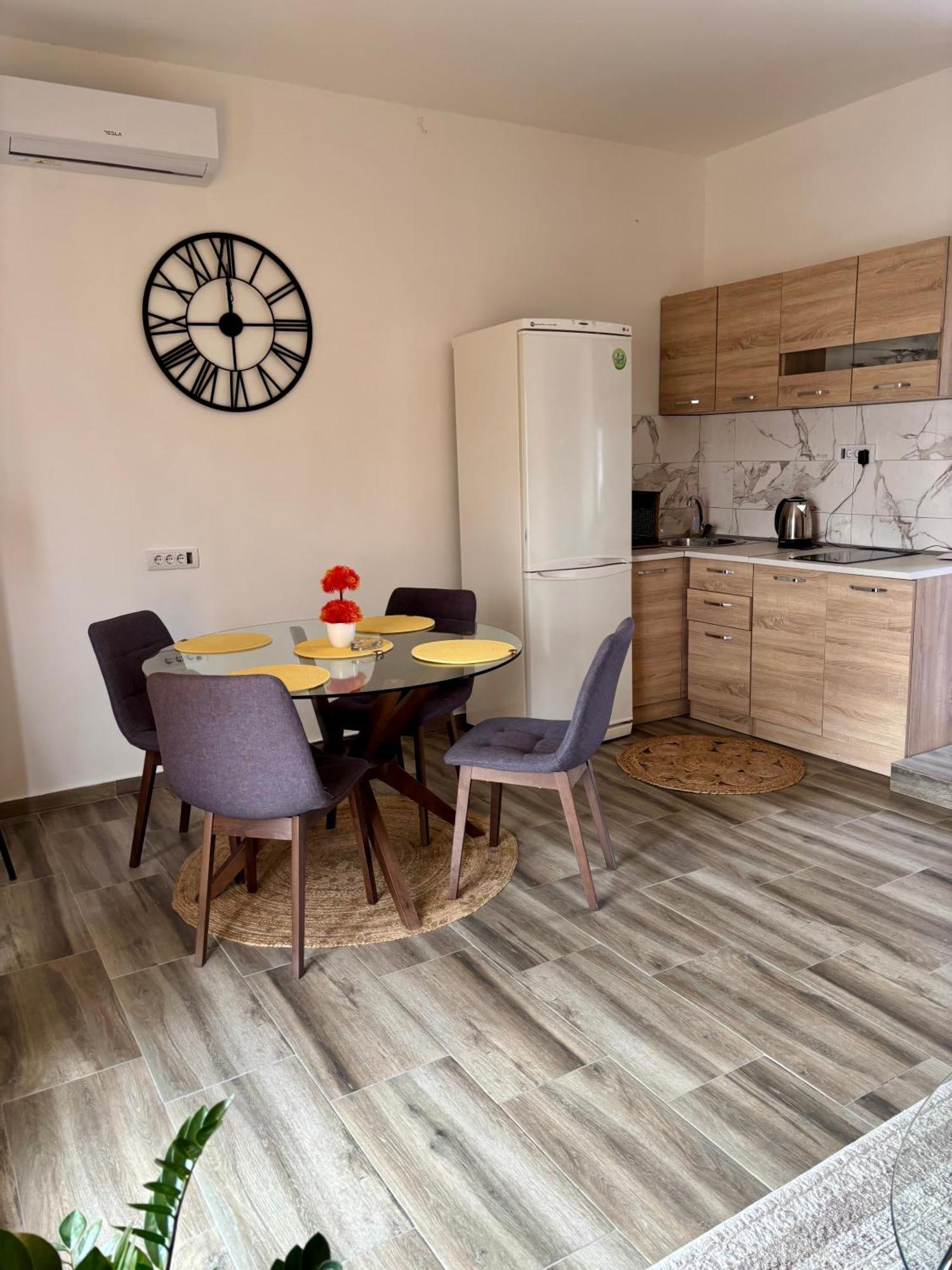 Apartmani Jovan Ulcinj Exteriör bild
